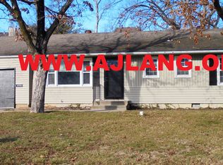 6818 W 76th Ter, Overland Park, KS 66204