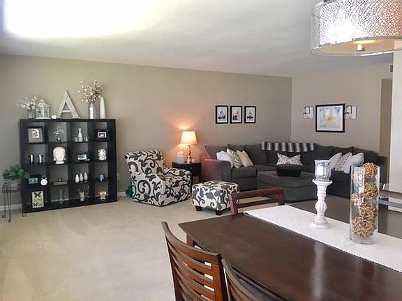 3rd image of 624 Park Ln APT C