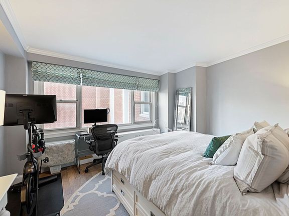 5th image of 18 Charlton St Unit 8M
