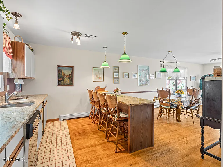 4 Webb Ave #SUMMER WEEKLY -C — Photo 16
