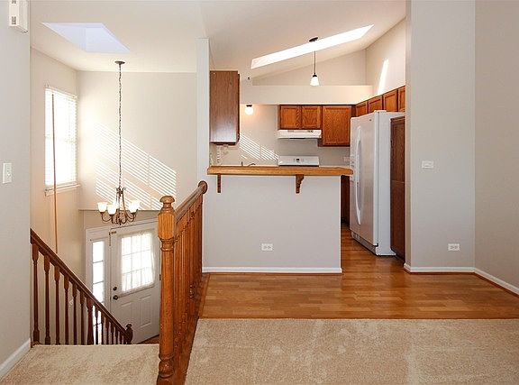 4th image of 88 W Hamilton Dr