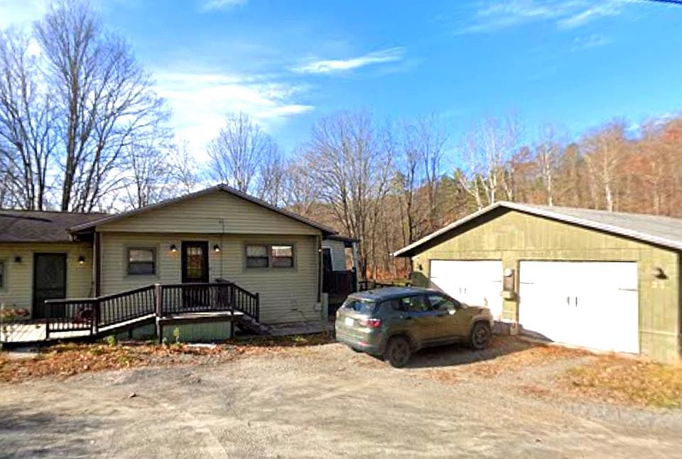 1st image of 23 Stevens Point Rd