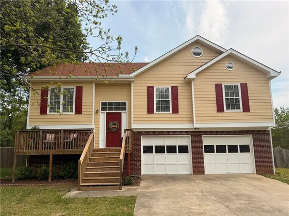 700 Muirfield Dr, Winder, GA 30680