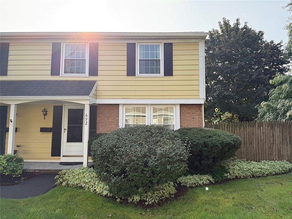 1st image of 692 Hidden Valley Rd