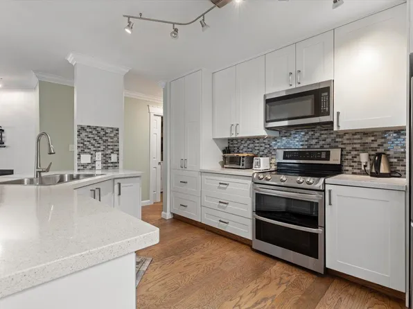 45765 Spadina Ave Unit 303, Chilliwack, BC V2P 1T5