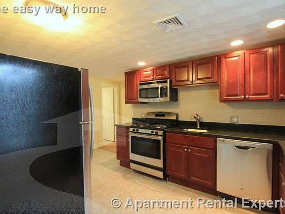 3rd image of 6 Douglass St #2