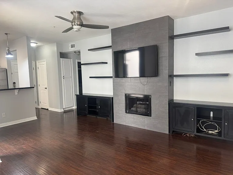 555 Maine Ave #330 — Photo 1