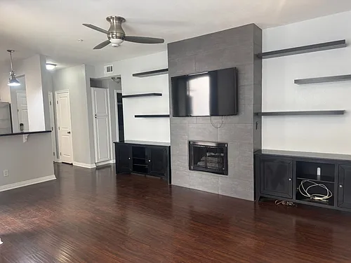 555 Maine Ave #330 Photo 1