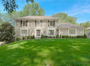 1100 W 113th Ter, Kansas City, MO 64114