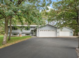 26437 Ridgewood Rd, Zimmerman, MN 55398