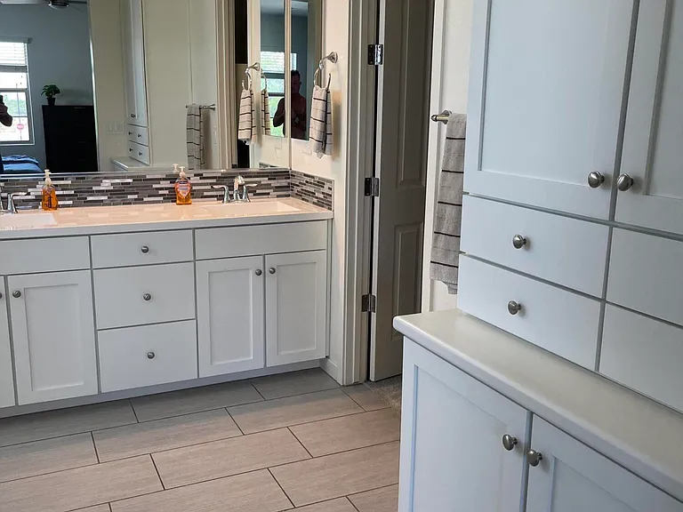 2382 W Gloria Ln — Photo 17