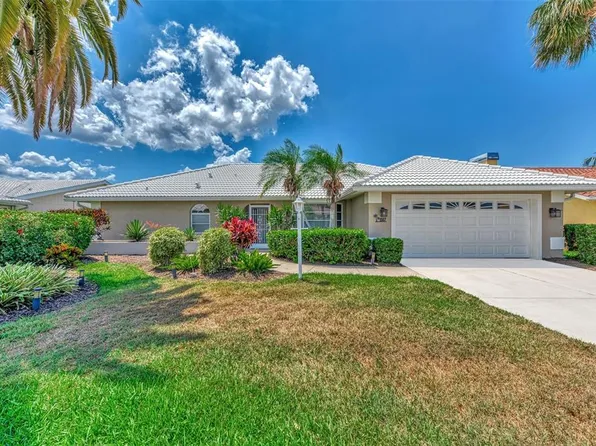 1567 Waterford Dr, Venice, FL 34292
