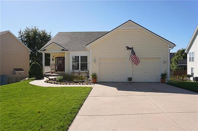 1st image of 1404 River Run Dr
