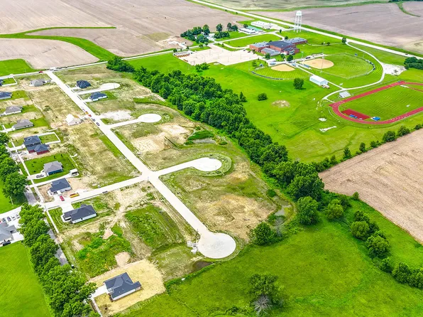 51 Bailey Pl, Sturgeon, MO 65284