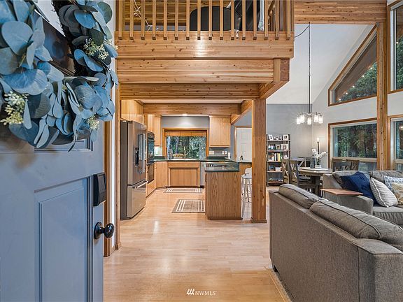 Welcome to 591 Evergreen Valley Loop Rd!