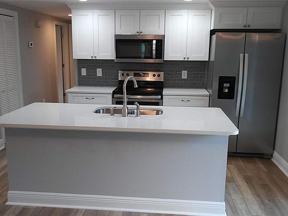2nd image of 4826 Ron Cir