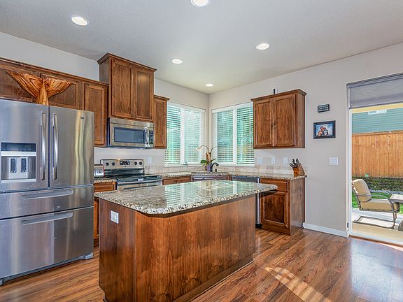 4th image of 8613 NE 66th St
