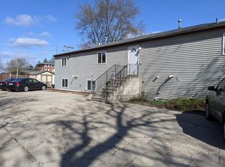 827 Charles St #A, Dekalb, IL 60115