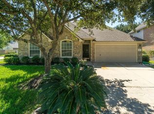 3734 Paigewood Dr, Pearland, TX 77584