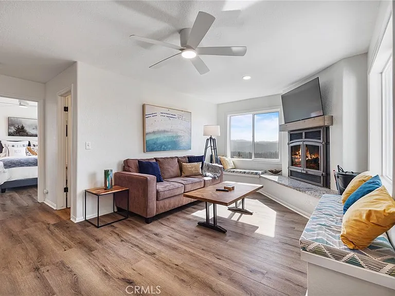 27775 Matterhorn Dr — Photo 11
