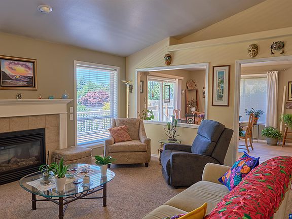 5th image of 6045 Nelson Pl SE