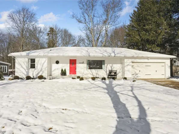 43 Norton Heights Dr, Peninsula, OH 44264