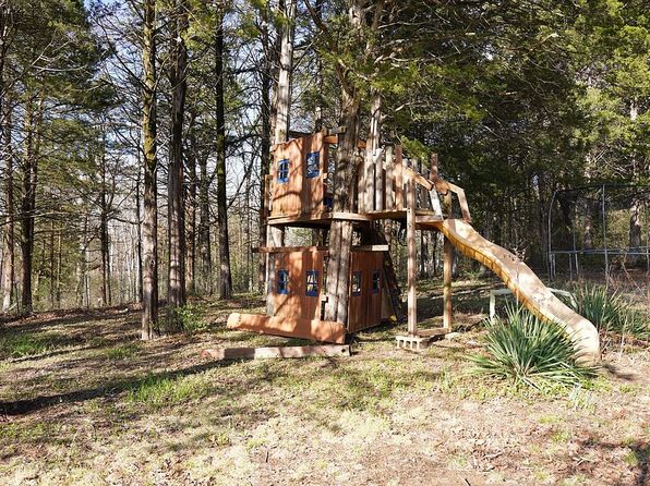 486 Schaper Rd, Foristell, MO 63348