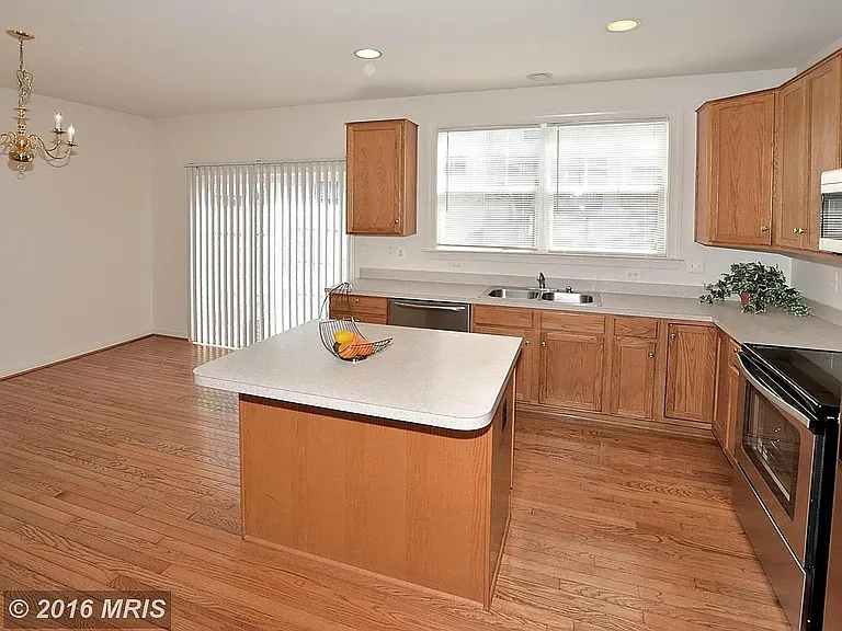 8023 Duck Pond Ter — Photo 9