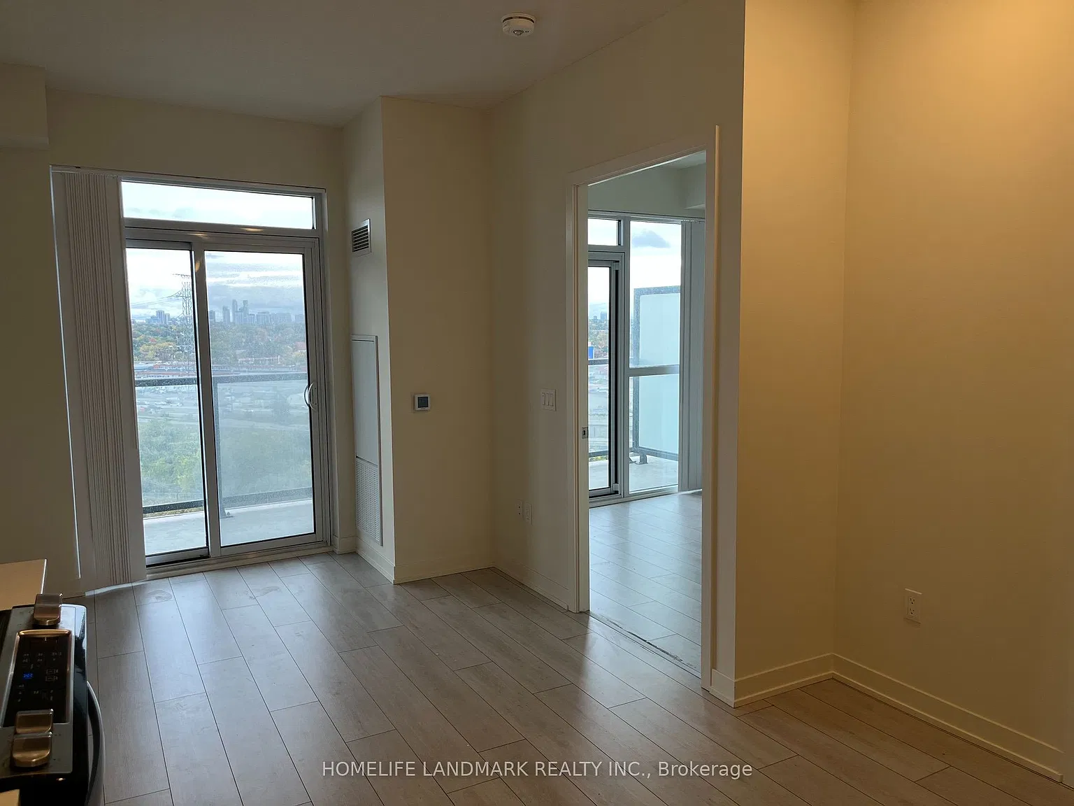 1 bed, $2,100 — Photo 4