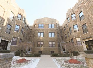 637 W Cornelia Ave #4, Chicago, IL 60657
