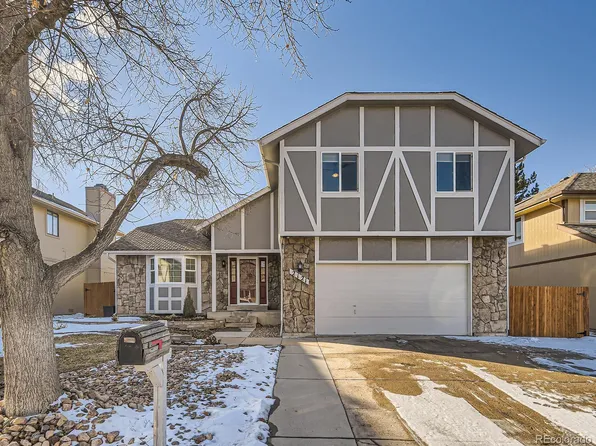 2121 S Newark Way, Aurora, CO 80014