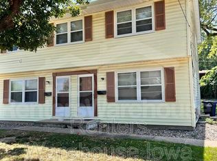 3326 Valdez Ct, Des Moines, IA 50310