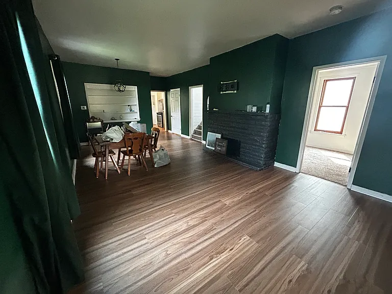1437 W Bent Ave — Photo 5
