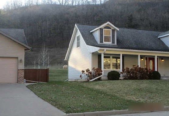 2nd image of 529 Red Apple Dr