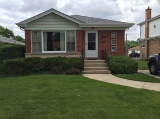 8657 N Oketo Ave, Niles, IL 60714