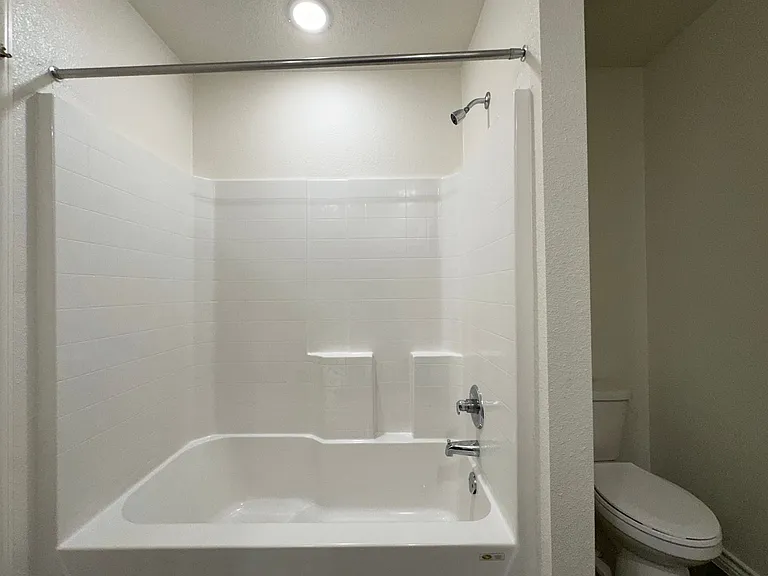 5814 Harriet Tubman Ave — Photo 32