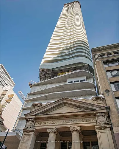 197 Yonge St Photo 1