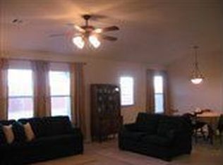 700 Abbeyglen Castle Dr, Pflugerville, TX 78660