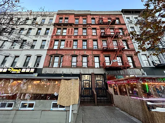 Rented by Zjama Realty Corp | media 16