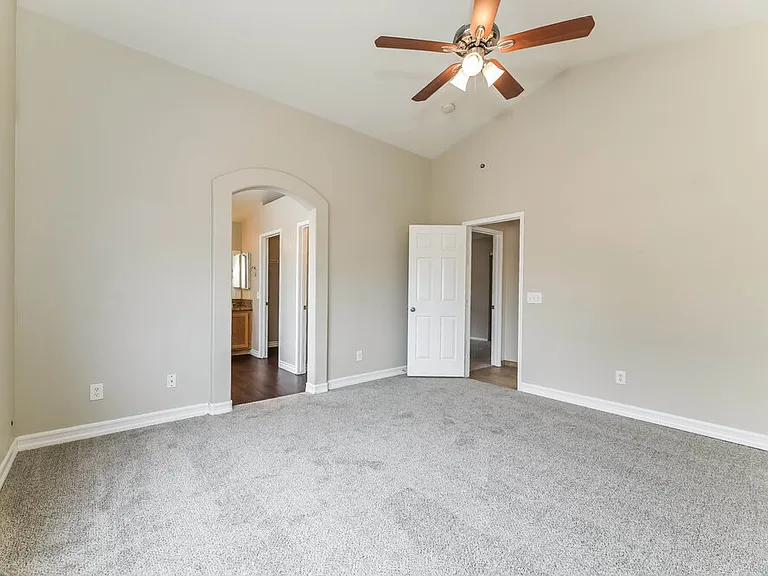 2401 Cypress Island Ct — Photo 9