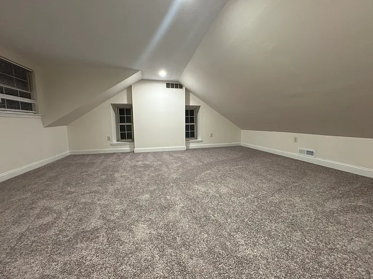 161 Frederick Rd — Photo 8