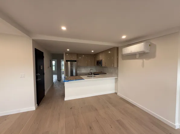 121 President Street image 1 of 8