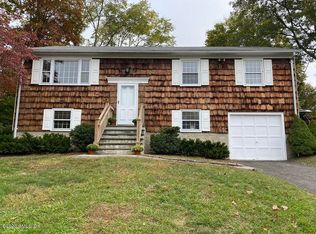 11 Seton Ln, Greenwich, CT 06831