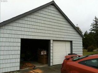 825 11th St SE, Bandon, OR
