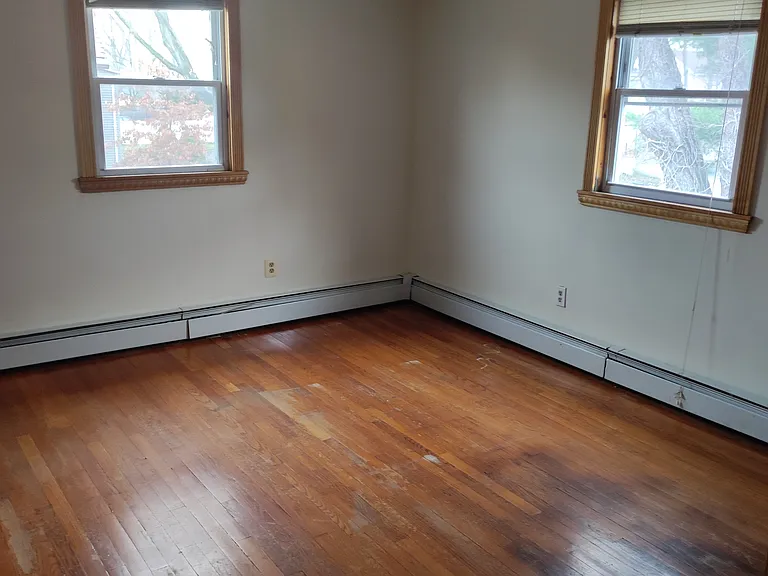 54 Saunders St #2F — Photo 6