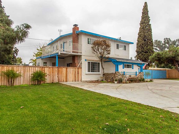 3rd image of 5094 E Tulare St