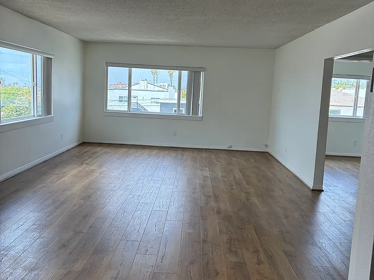 225 Avenida Granada #2 — Photo 14