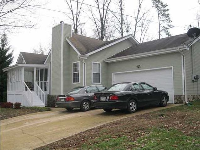 1st image of 423 Rolling Hills Dr