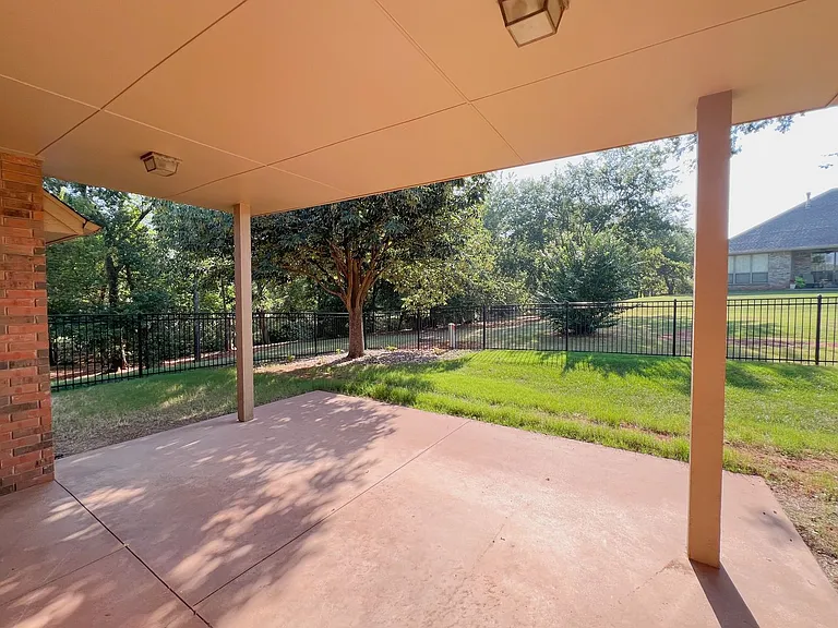 3124 Viewmont Ct — Photo 36