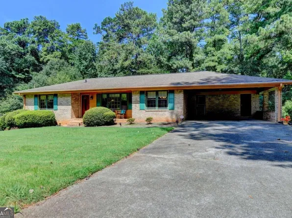 4061 Whispering Forest Ct, Lilburn, GA 30047